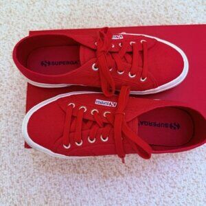 Superga Sneakers